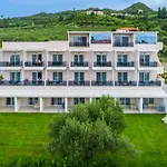 Anna Family Apartahotel