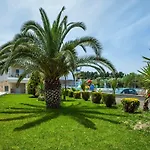 Anna Family Apartahotel