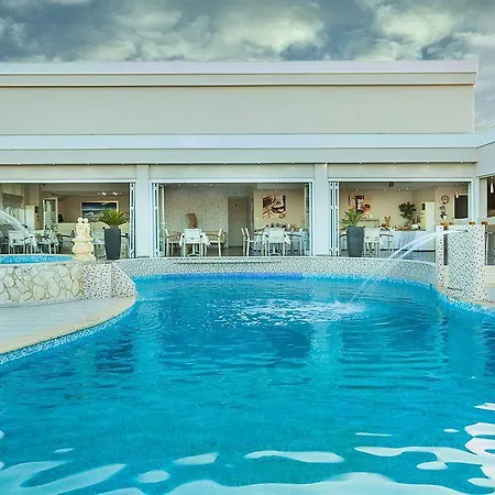 Anna Hotel 3*