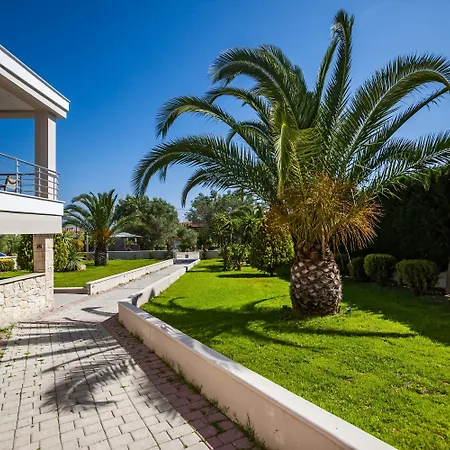 Anna Family 公寓式酒店 3*