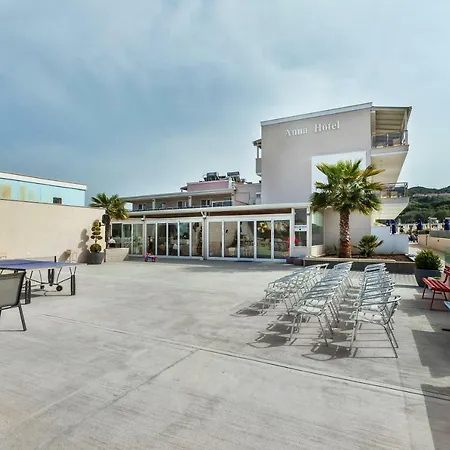 Anna Family 公寓式酒店 3*