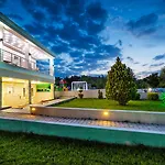 Anna Family Hotel apartamentowy