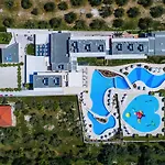 Anna Family Hotel apartamentowy Pefkochori