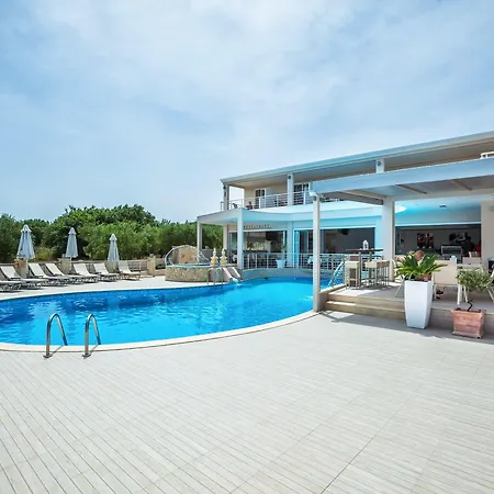 Anna Family 아파트호텔 3*