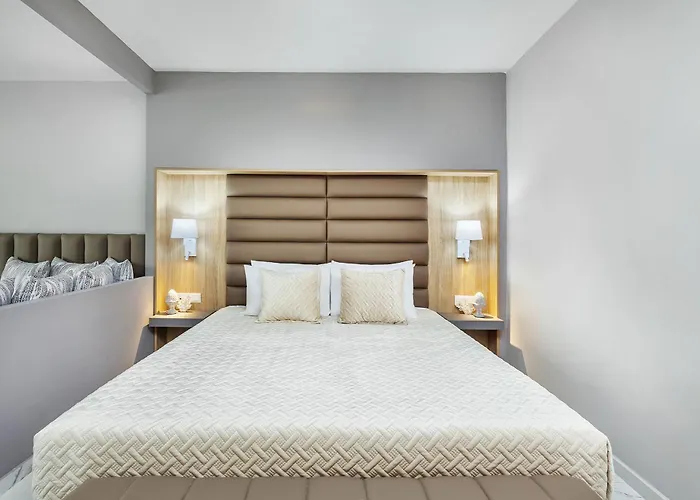 Anna Family Pefkochori