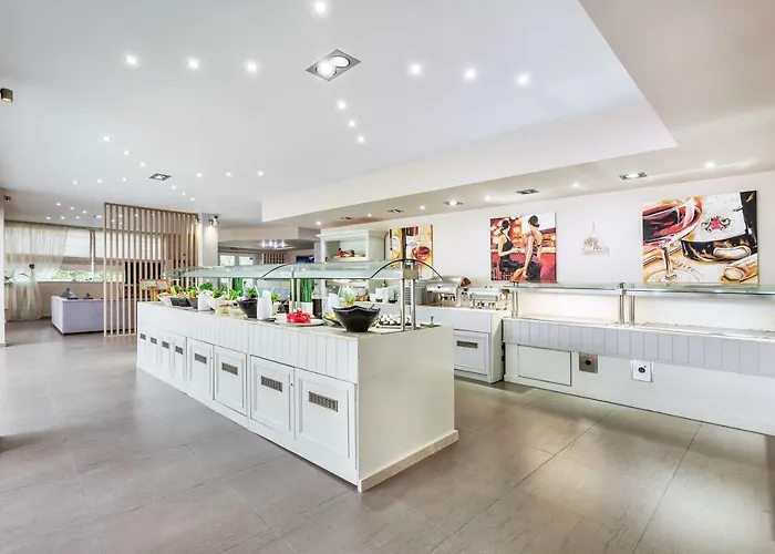 Anna Family Pefkochori